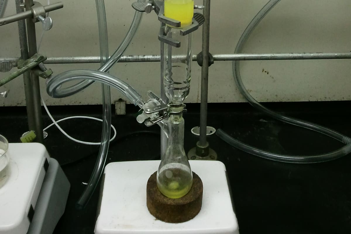 Filtration nach Schlenk-Technik im Labor